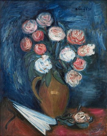 Bouquet of Roses with a Fan